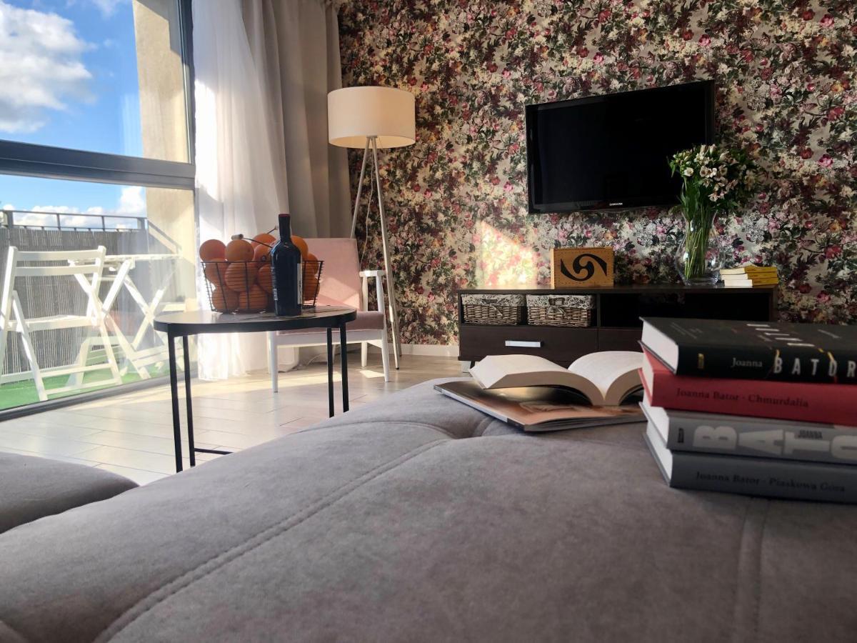 Apartament Joanny Bator เยเลเนียกูรา ภายนอก รูปภาพ